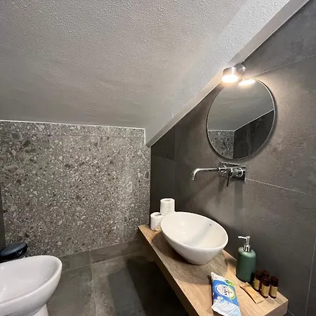 The Roof - Host By Traveller's Nest Turin