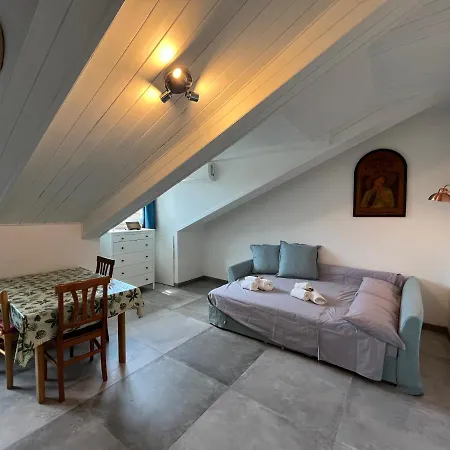 Apartment The Roof - Host By Traveller's Nest